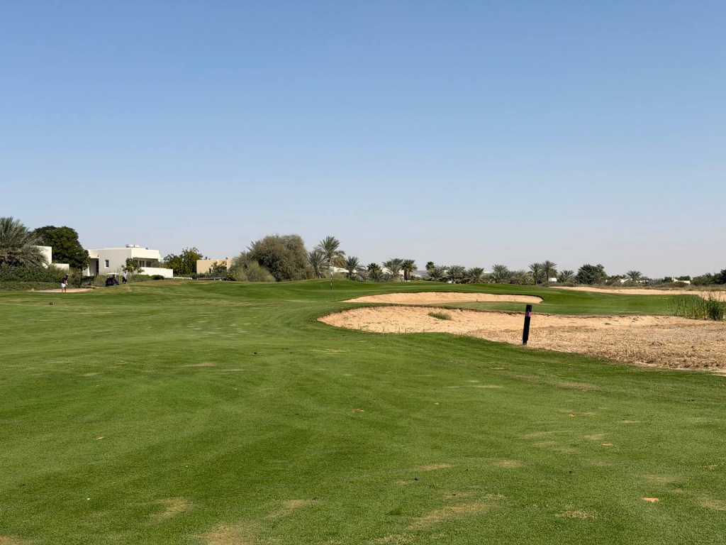 Arabian Ranches Dubai Golf course with sand trap
